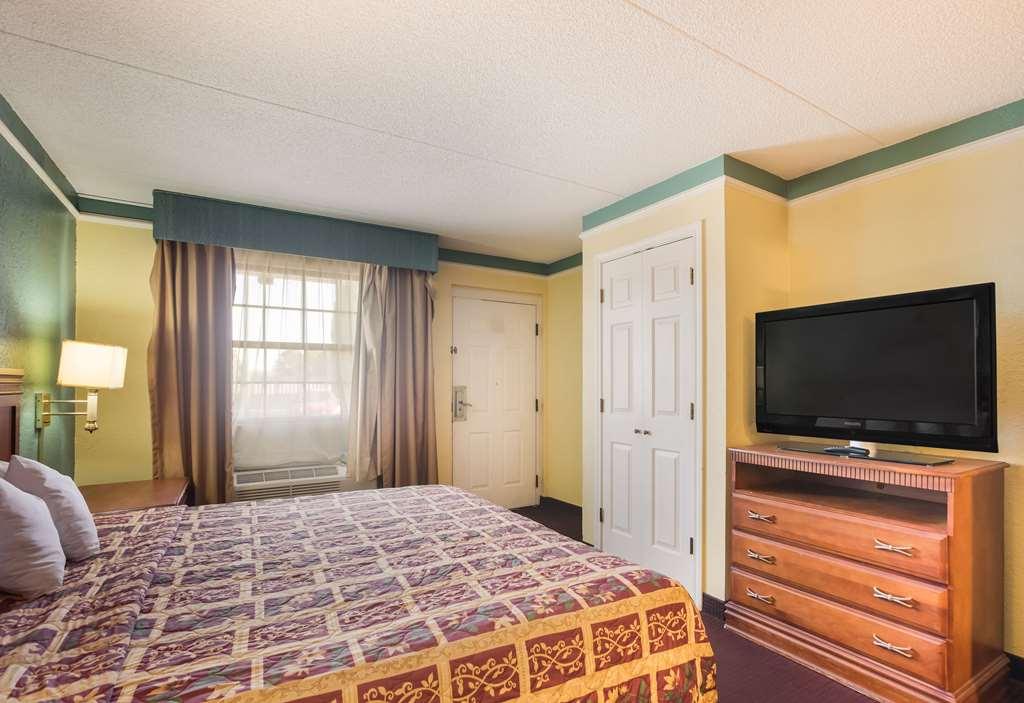 Bhagat Hotels Stone Mountain Atlanta BW Signature Collection 塔克 客房 照片