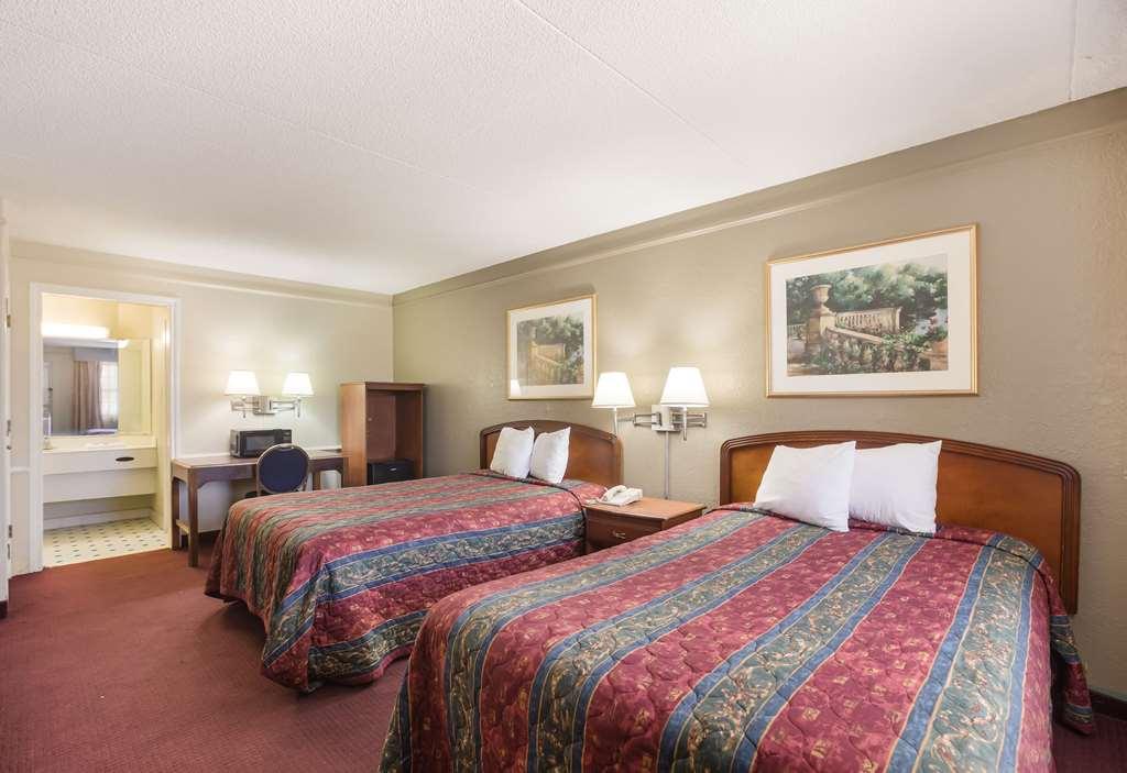 Bhagat Hotels Stone Mountain Atlanta BW Signature Collection 塔克 客房 照片